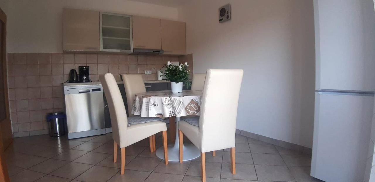 Apartman Lidija Linardići Extérieur photo