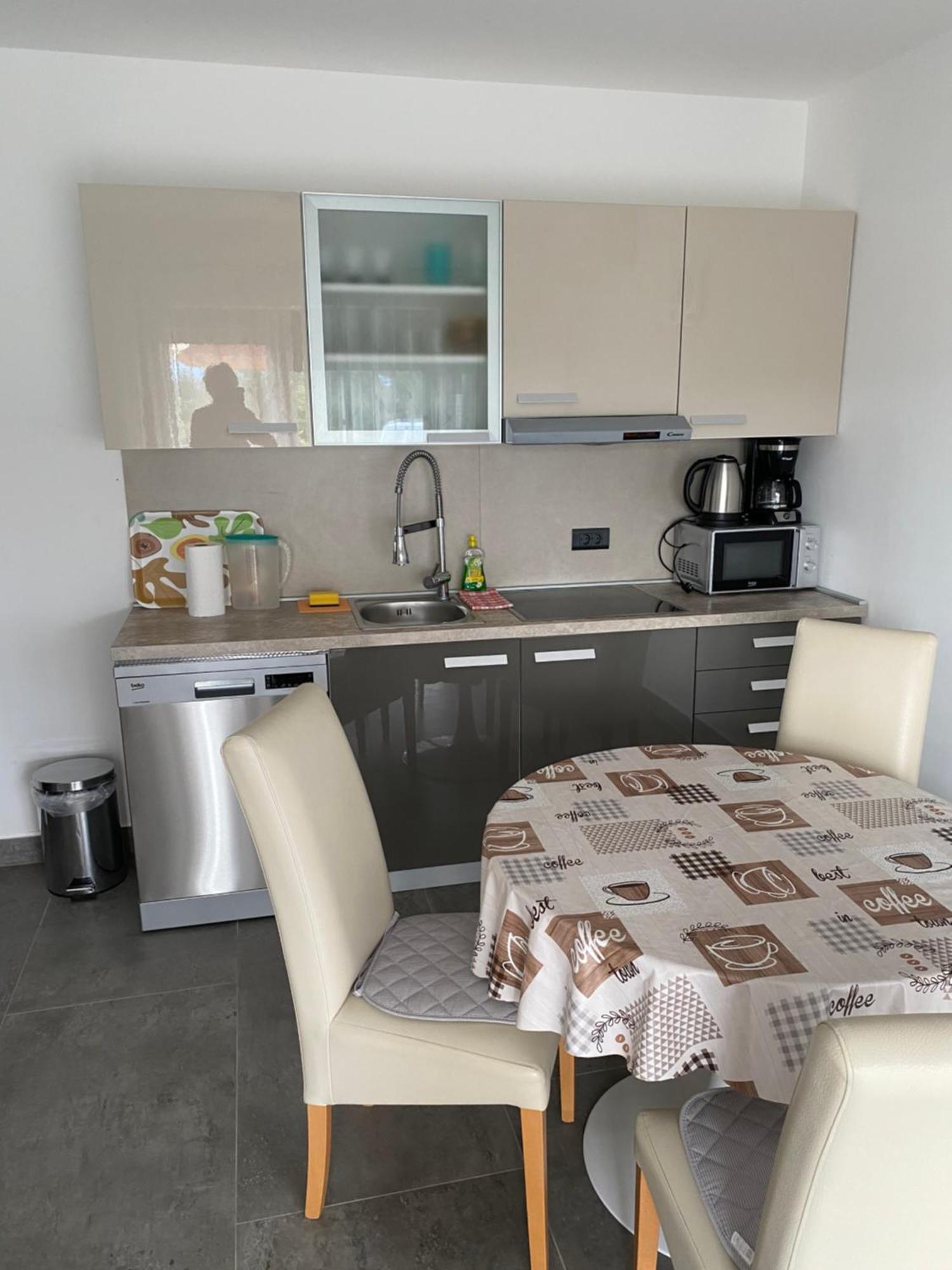 Apartman Lidija Linardići Extérieur photo